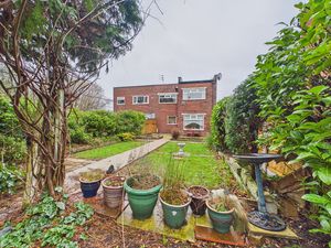 Photo 16- click for photo gallery